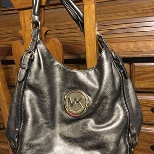 Micheal Kors purse